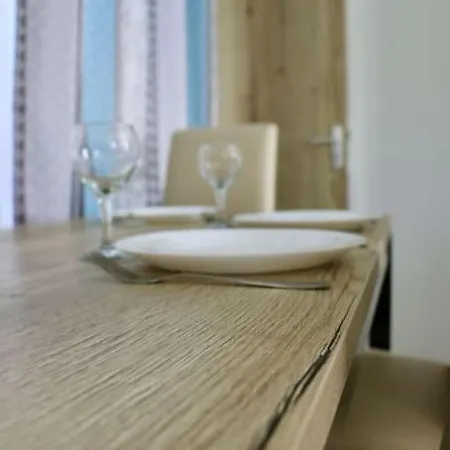 Bungalow - 6 Personnes - 30m Des Activites Apartment